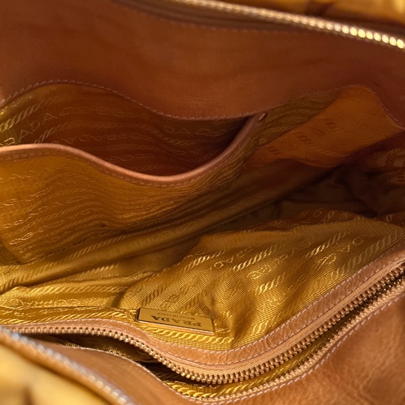 Prada bag - Picture 5 of 7